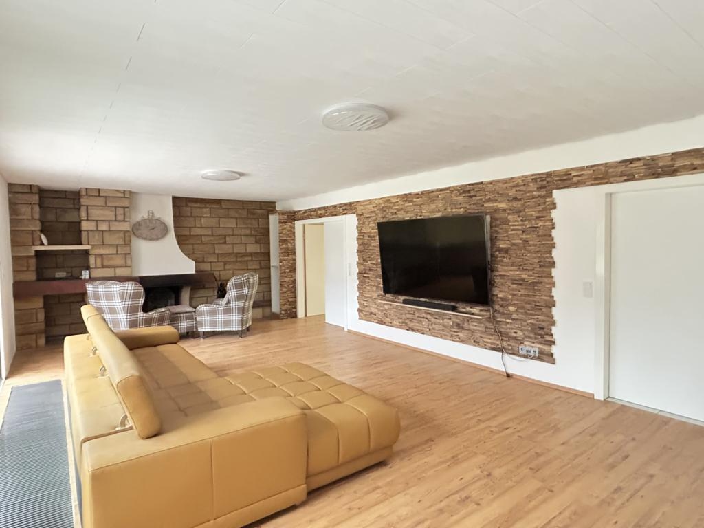 Wohnzimmer + TV