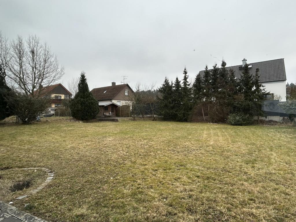 großer Garten inklusive