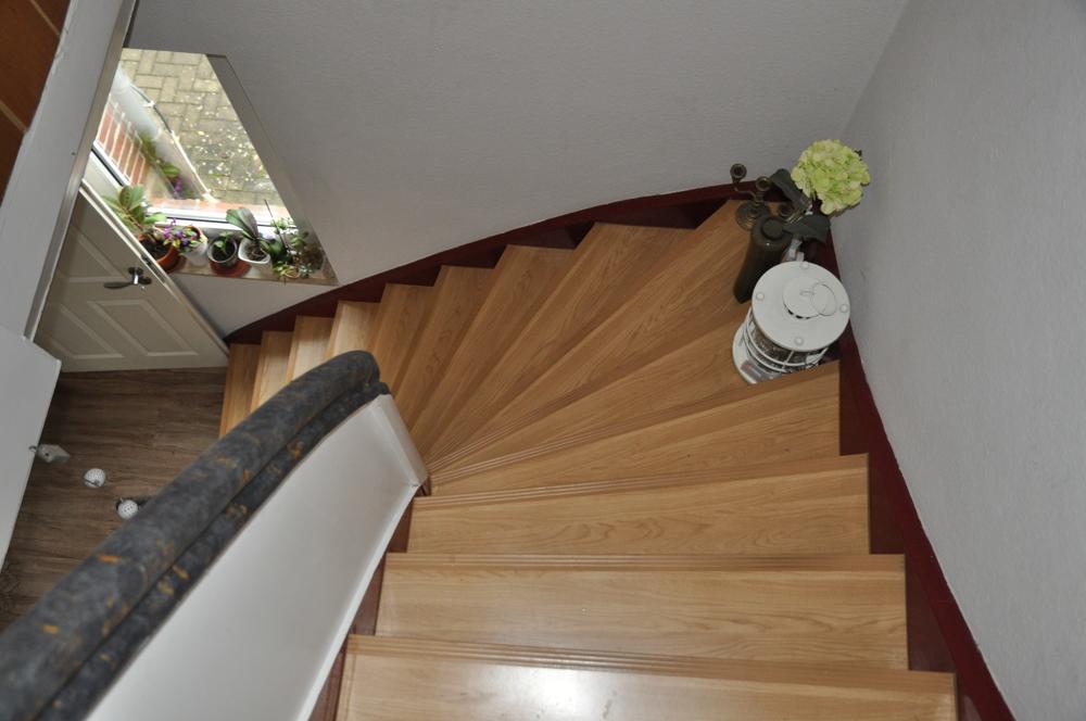 Treppe zum Obergeschoss