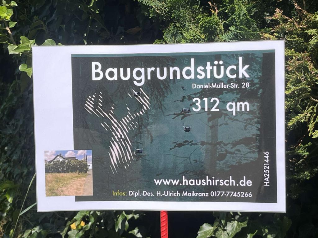 Grundstück