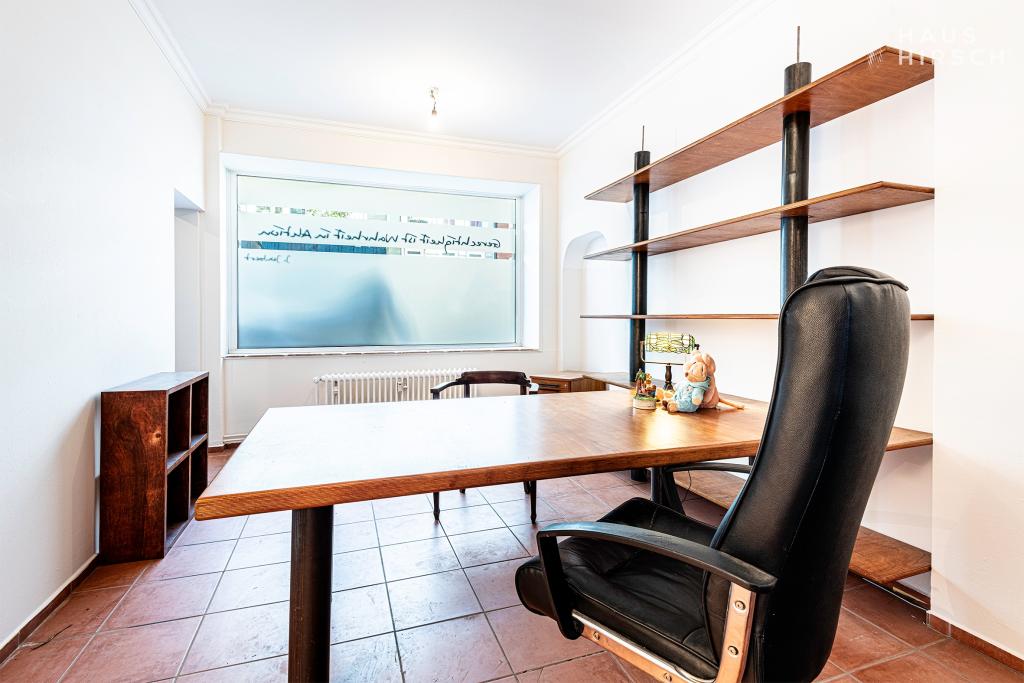 1. Raum Blick in Richtung Straßenseite