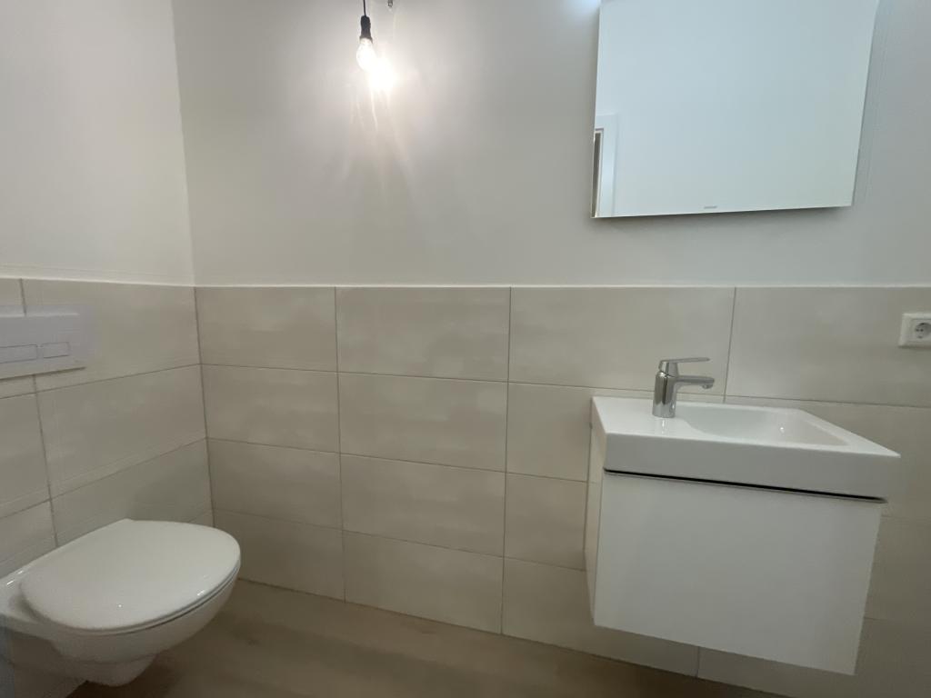 Erstbezug nach Sanierung: Exklusive 3-Zimmer-Gartenwohnung in Löbau - Foto 5