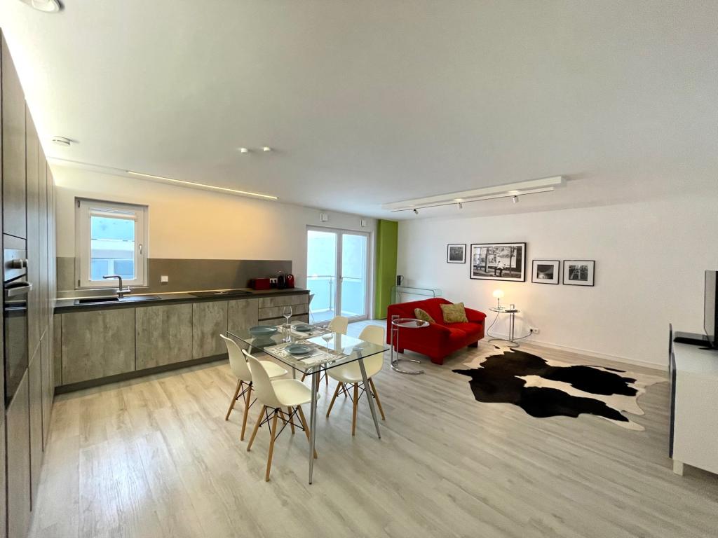 ALL-INCLUSIVE! Vollmöblierte 3 Zimmer Wohnung in Top Lage - Berger Straße - Photo 3