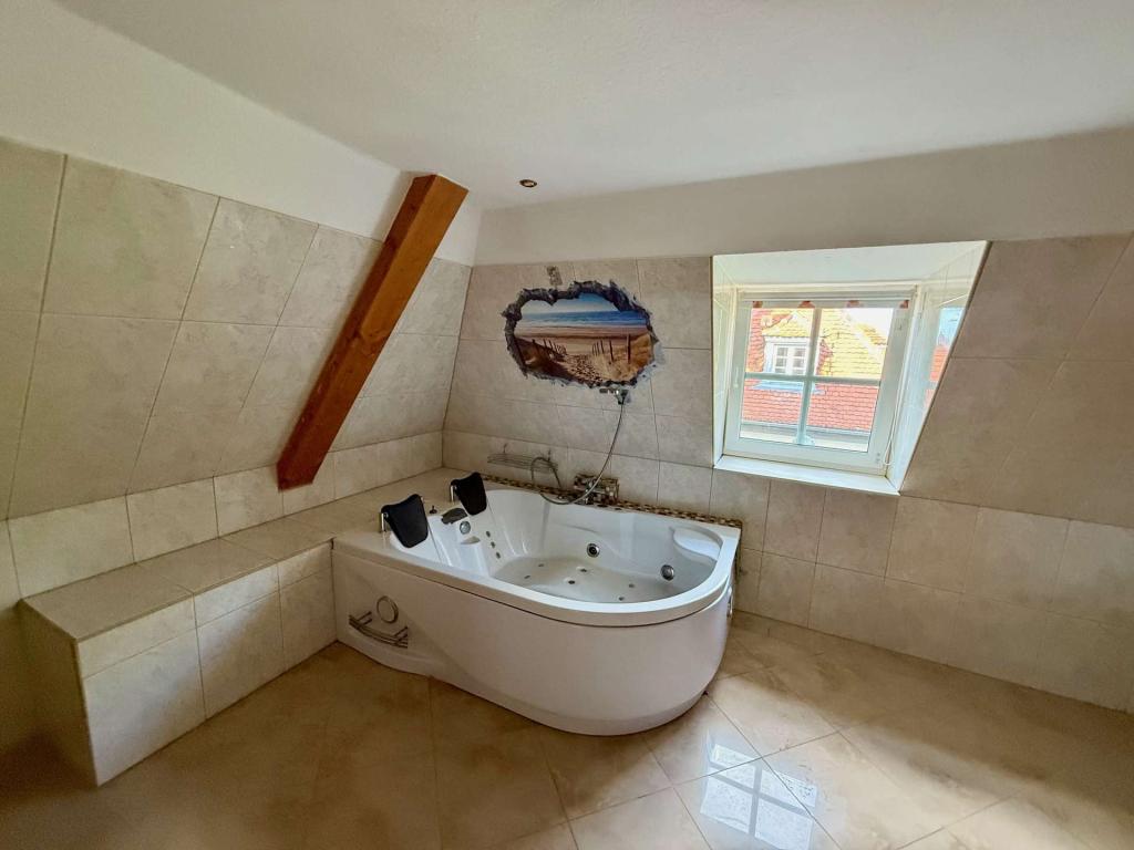 Badezimmer 1. OG 