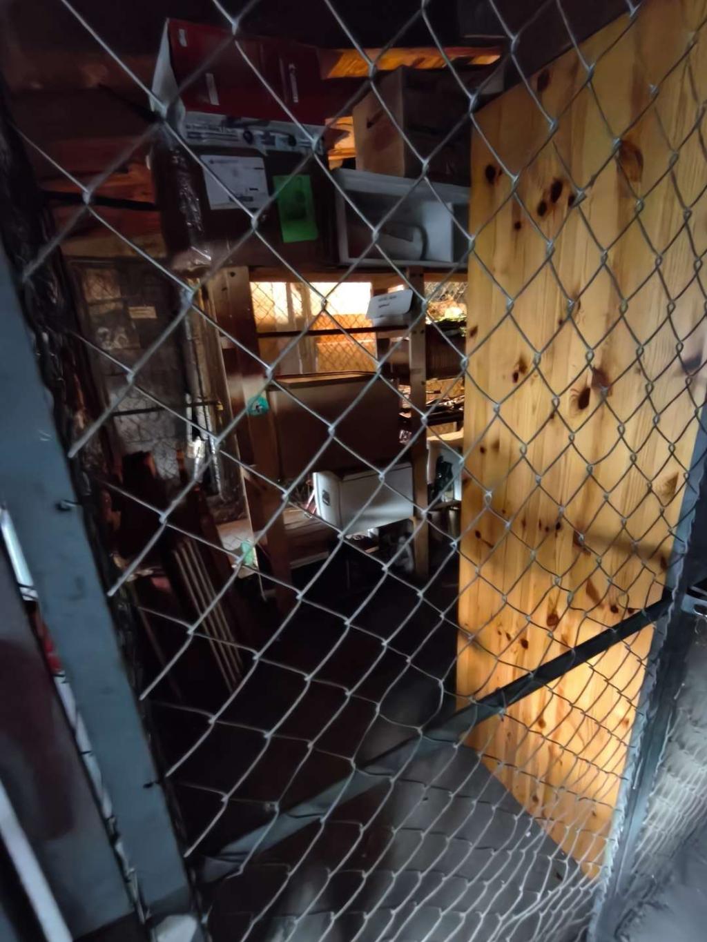 trockener Keller unter dem Dach