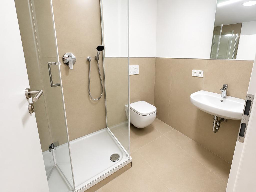 Historischer Charme trifft modernen Wohnkomfort – sanierte Etagenwohnung mit Einbauküche - Photo 2