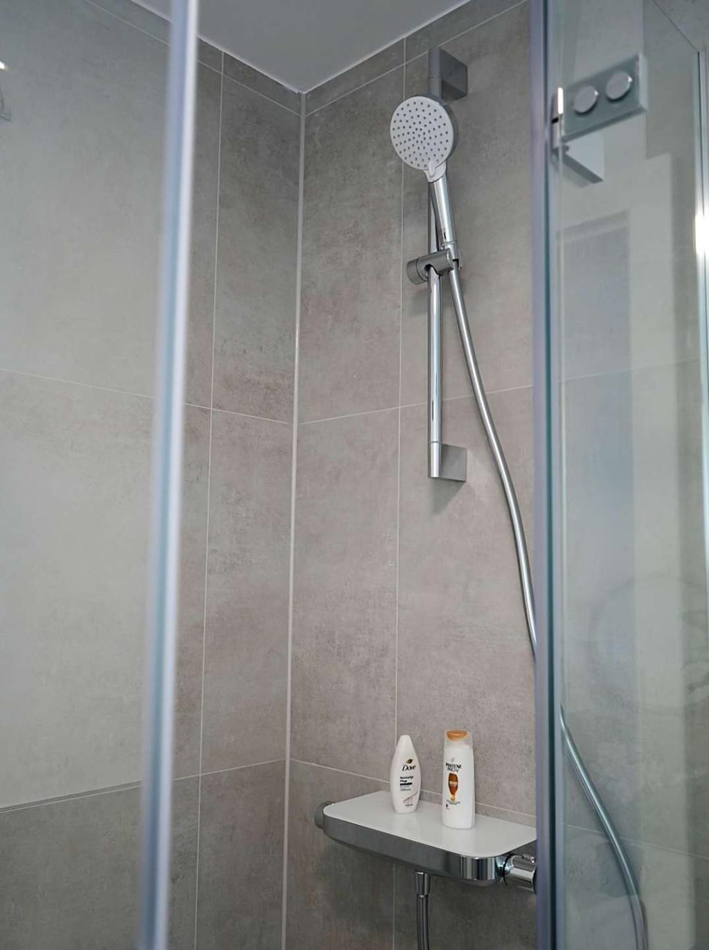 Dusche