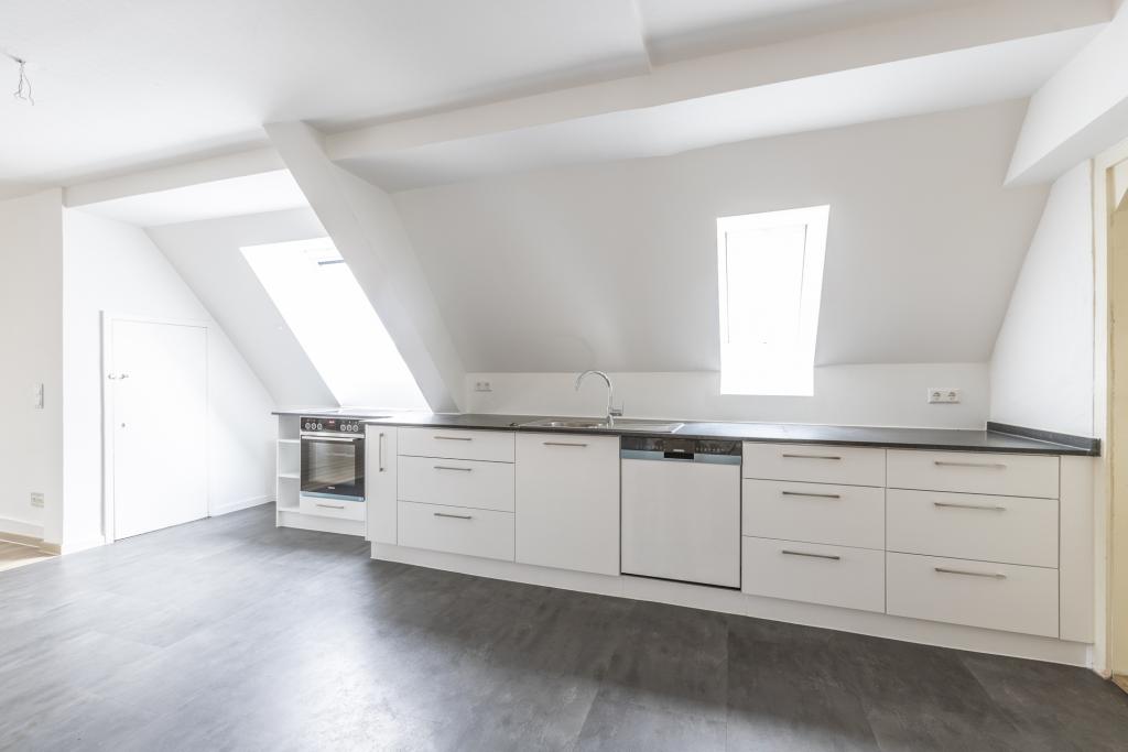 Wangen: Saniertes Penthouse mit gehobener Ausstattung und Einbauküche - Photo 4