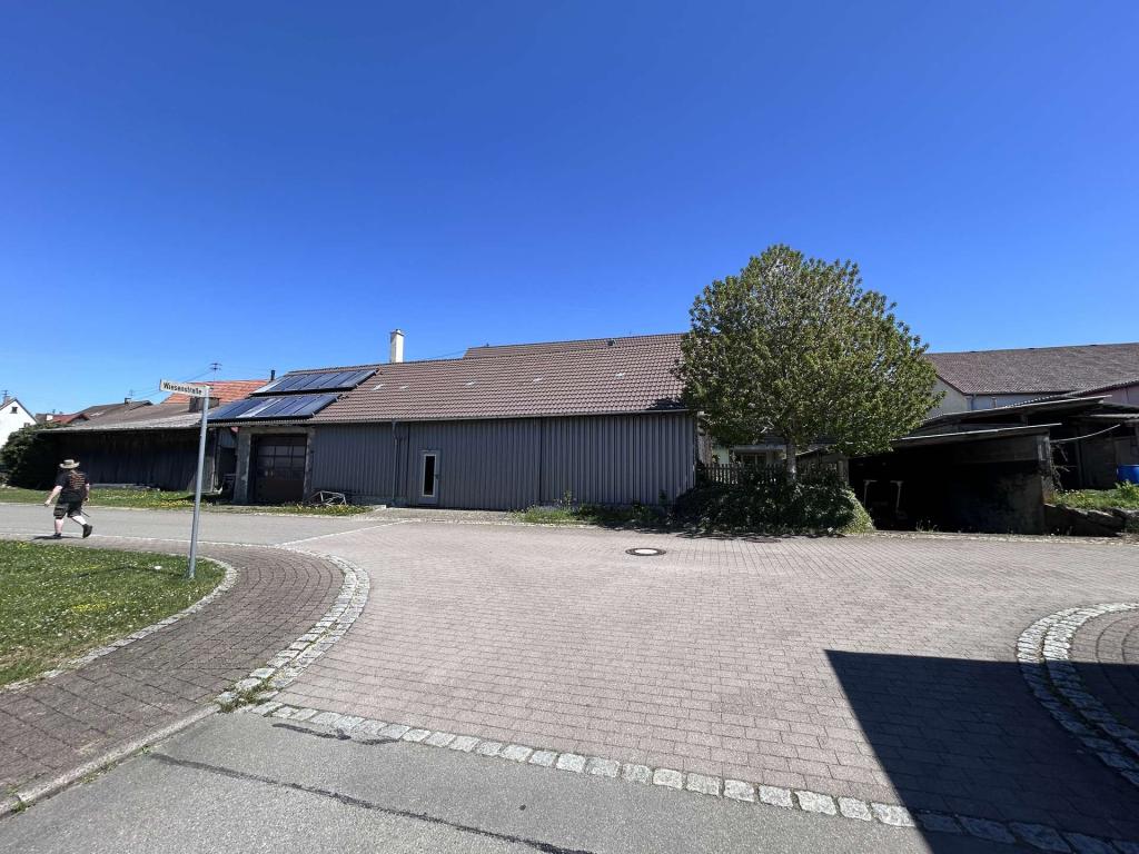 Schuppen /Solarthermie-Anlage