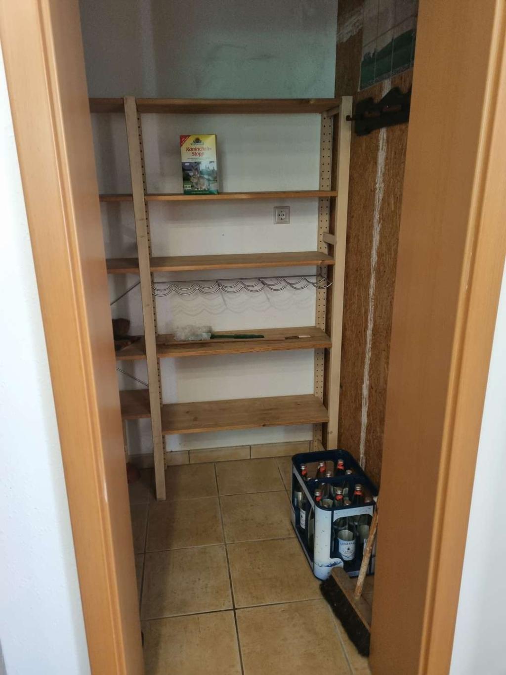 Abstellraum, Zugang durch Küche