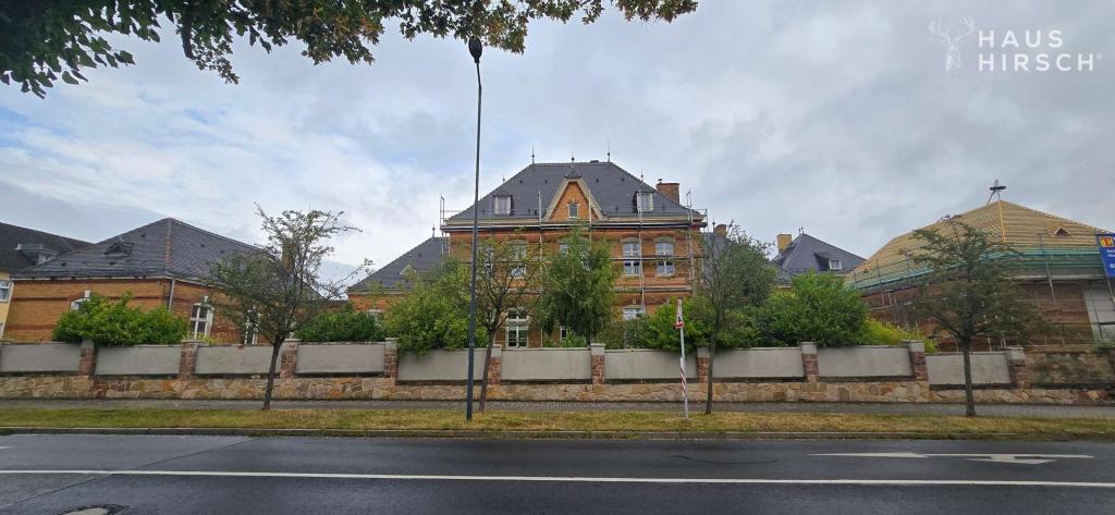 4352917-z2XsZ3Tk2C5UEUcFXUFBq8sv-WhatsApp Image 2025-09-24 at 7.24.09OC_PM (2).jpeg