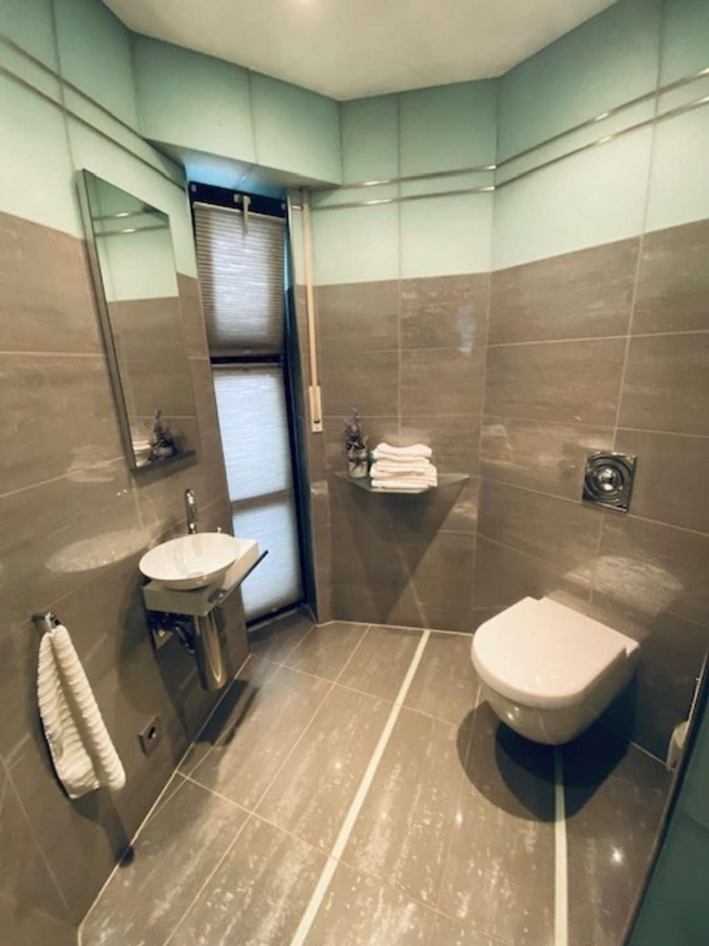 Badezimmer EG