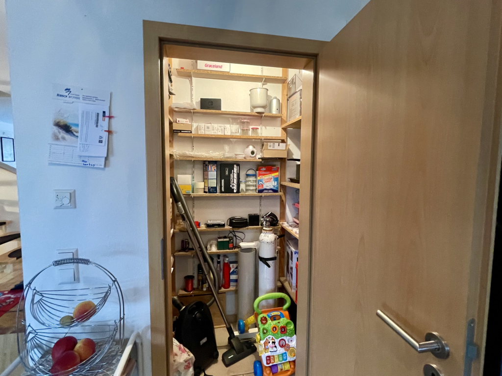 Abstellkammer Küche
