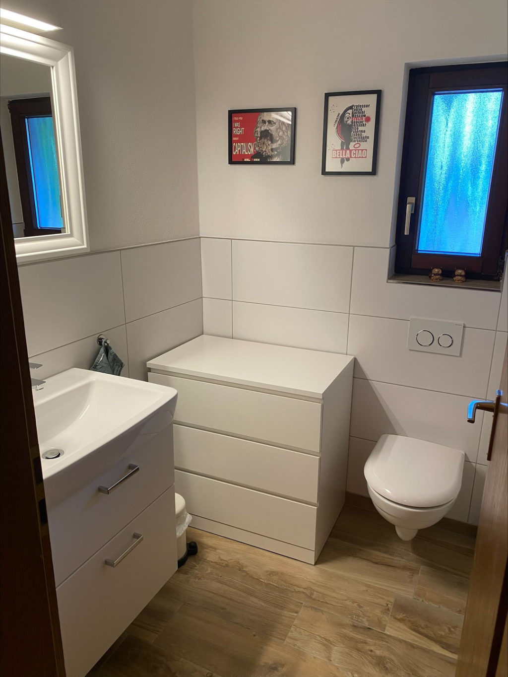 Gäste-WC Hauptwohnung