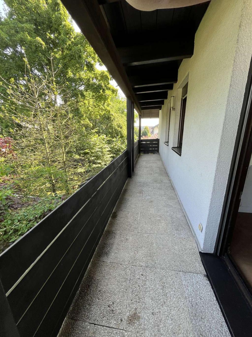 Balkon neben Küche