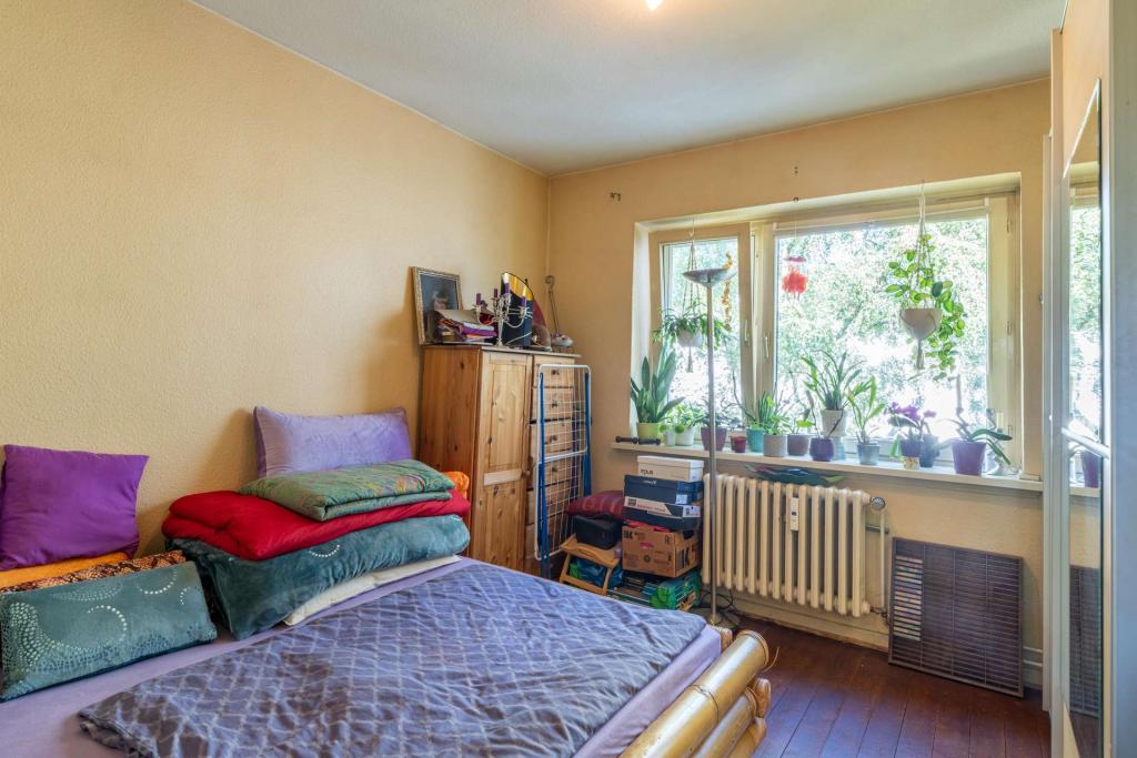Schlafzimmer 1