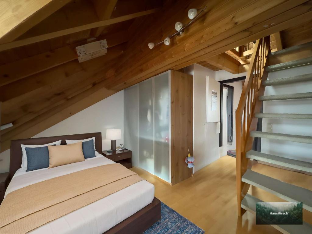 Schlafzimmer 3 OG 2