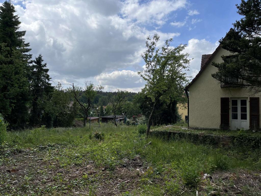 Grundstück
