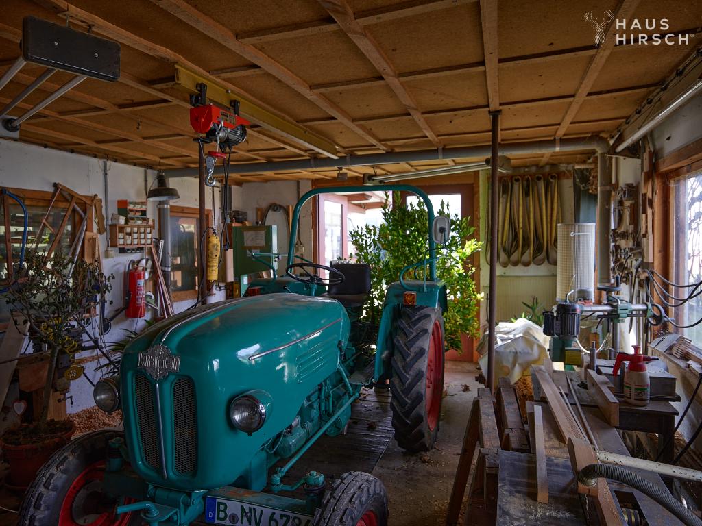 Garage mit Werkstatt