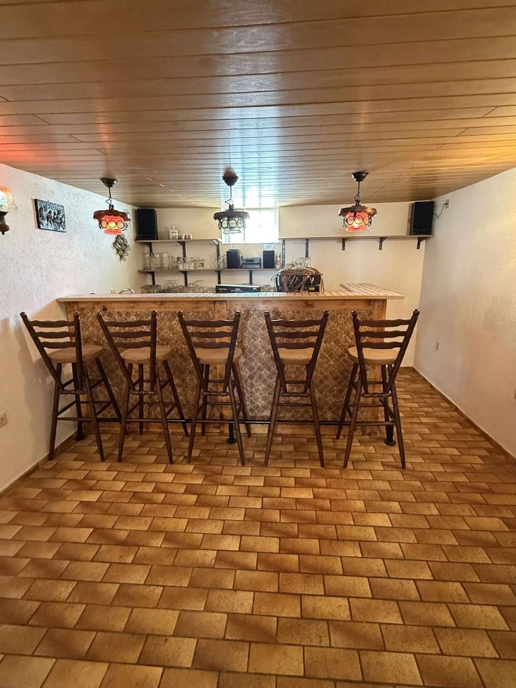 Kellerbar
