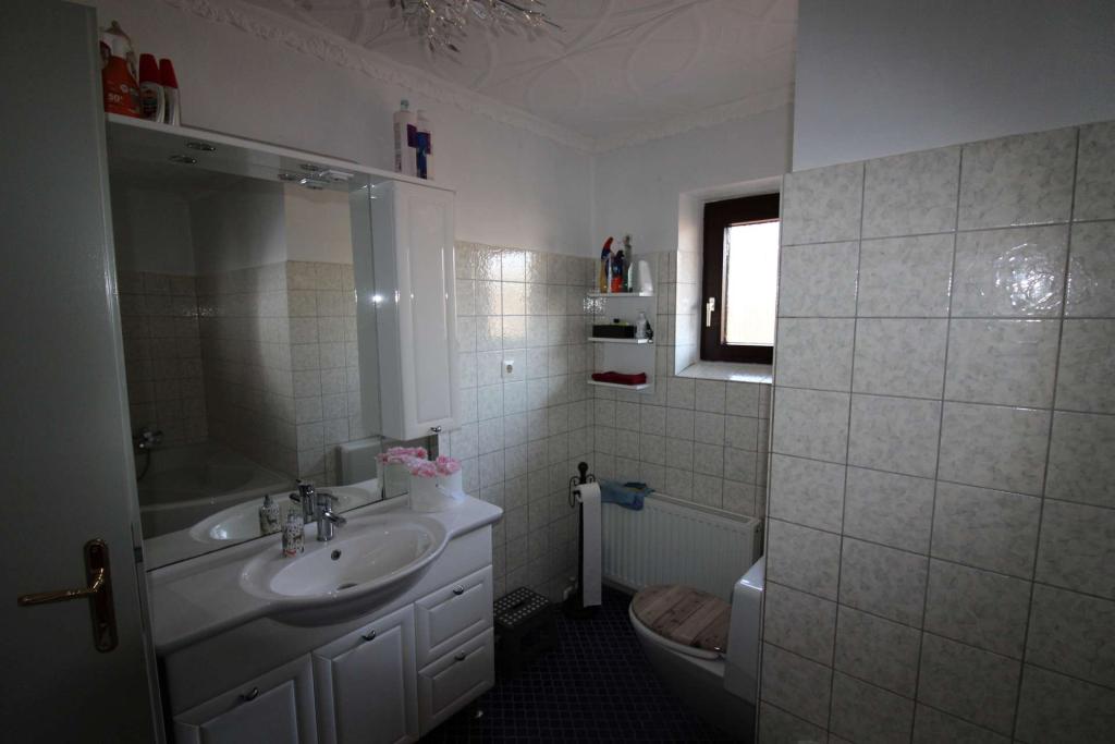 Badezimmer EG