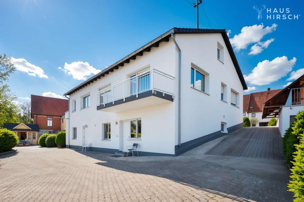 Immobilie in Blaustein - Vielseitiges modernes Mehr-Generationen Haus *Arbeit & Wohnen *Vermietung möglich - Bild 1