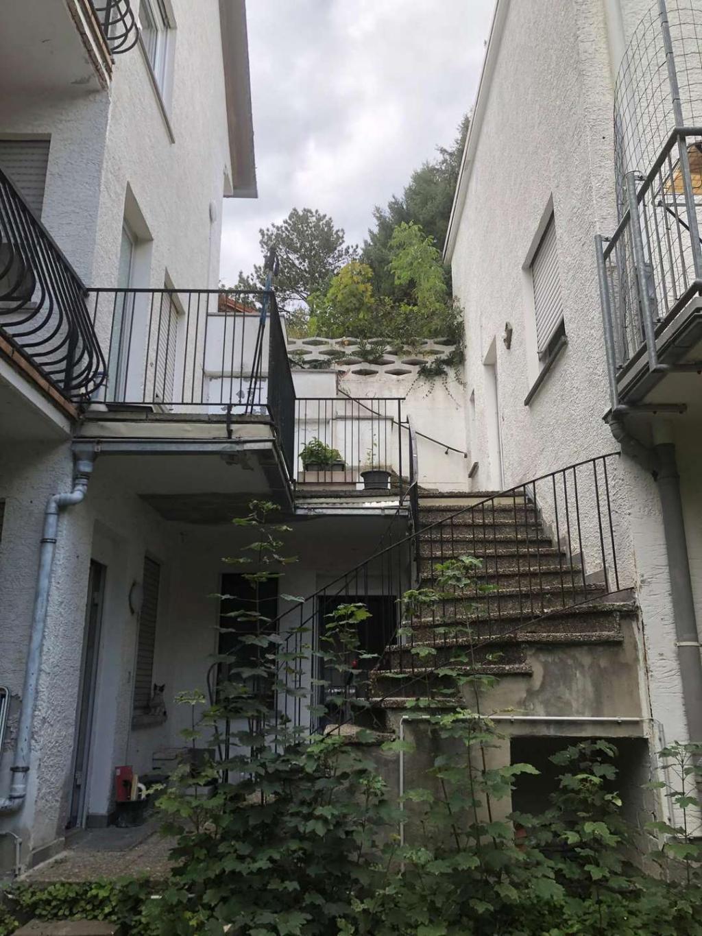 4153205-3Aeo8zcznbanLHba8GHqGQhr-Balkone_20mit_20Treppen.jpeg