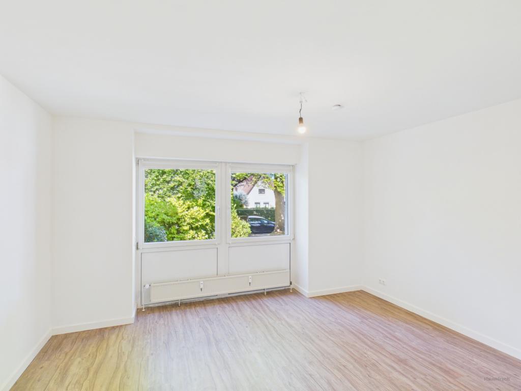 Charmante Erdgeschosswohnung mit Garagenstellplatz, Garten und Aufzug in Hamburg - Photo 1