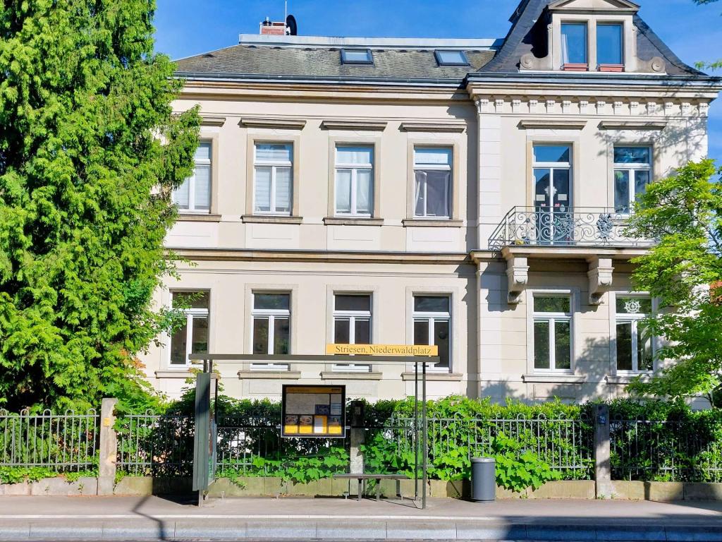 StraßenansichtWest