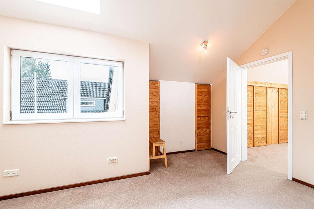 Schlafzimmer 1 Blick 2