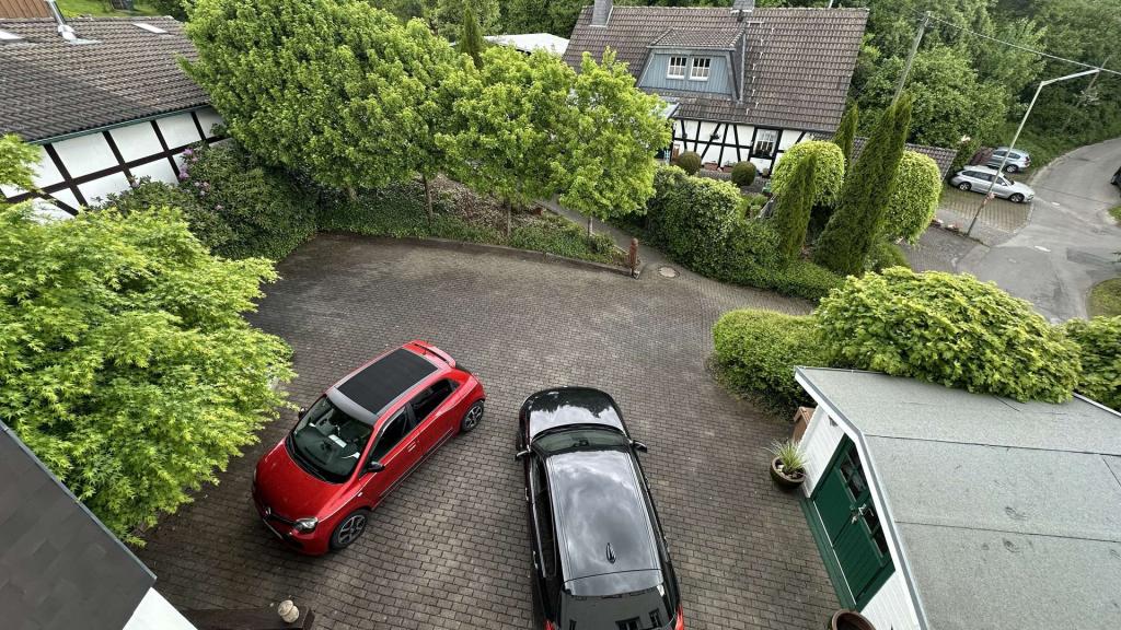 Parkplatz 2/ Mieter 