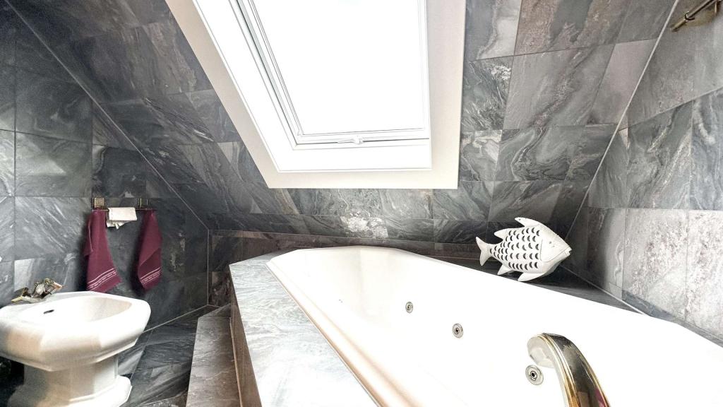 Detail XL Badewanne 