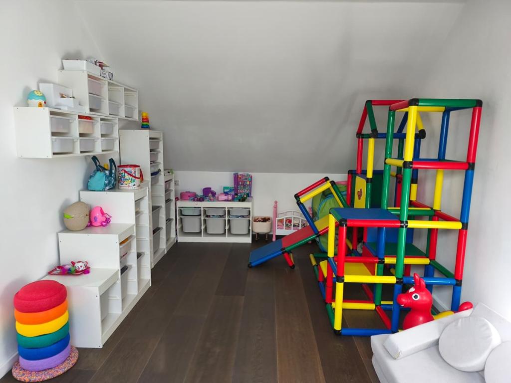 Spielzimmer 2.jpg