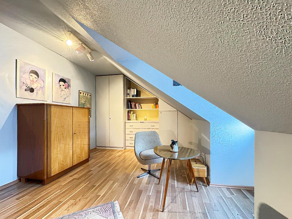 Büro/Kinderzimmer