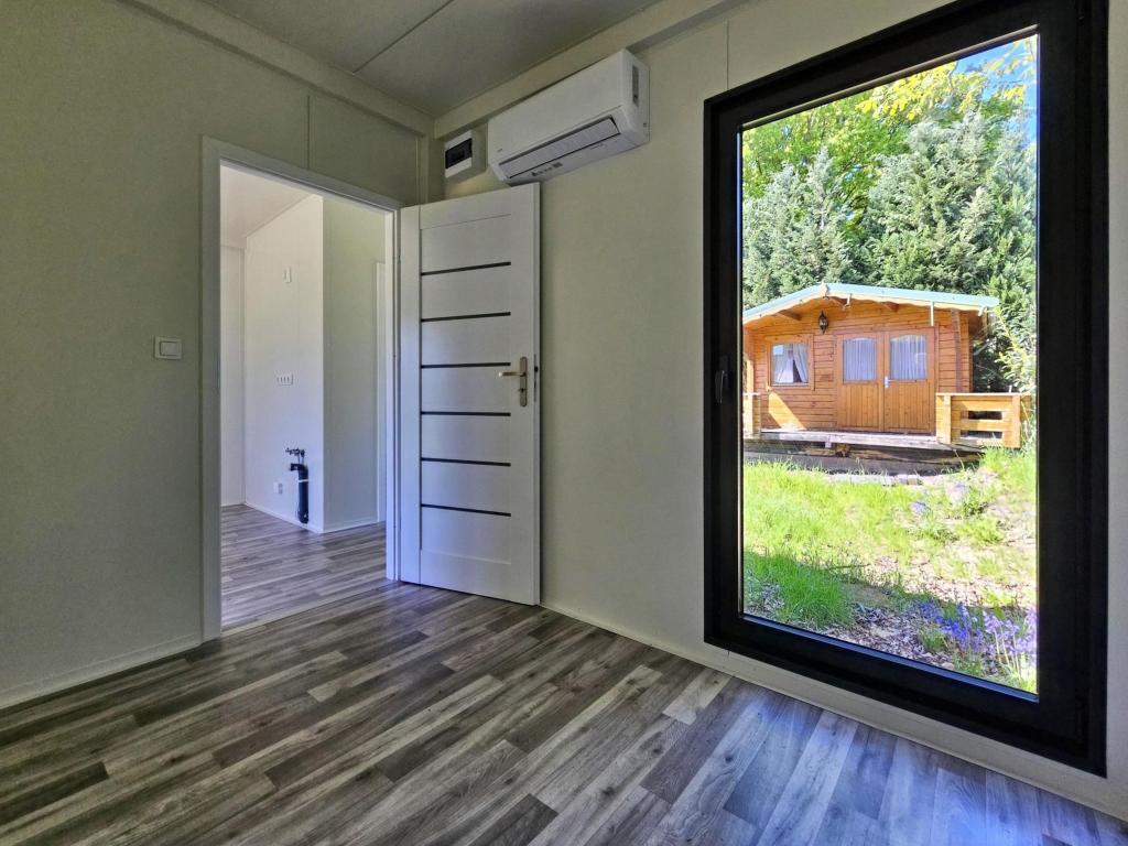 Schlafzimmer Nr. 2, Ansicht I