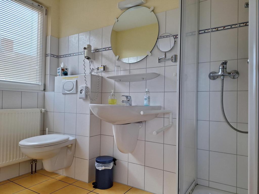 Haus 2 Appartementhaus Bad en suite im OG