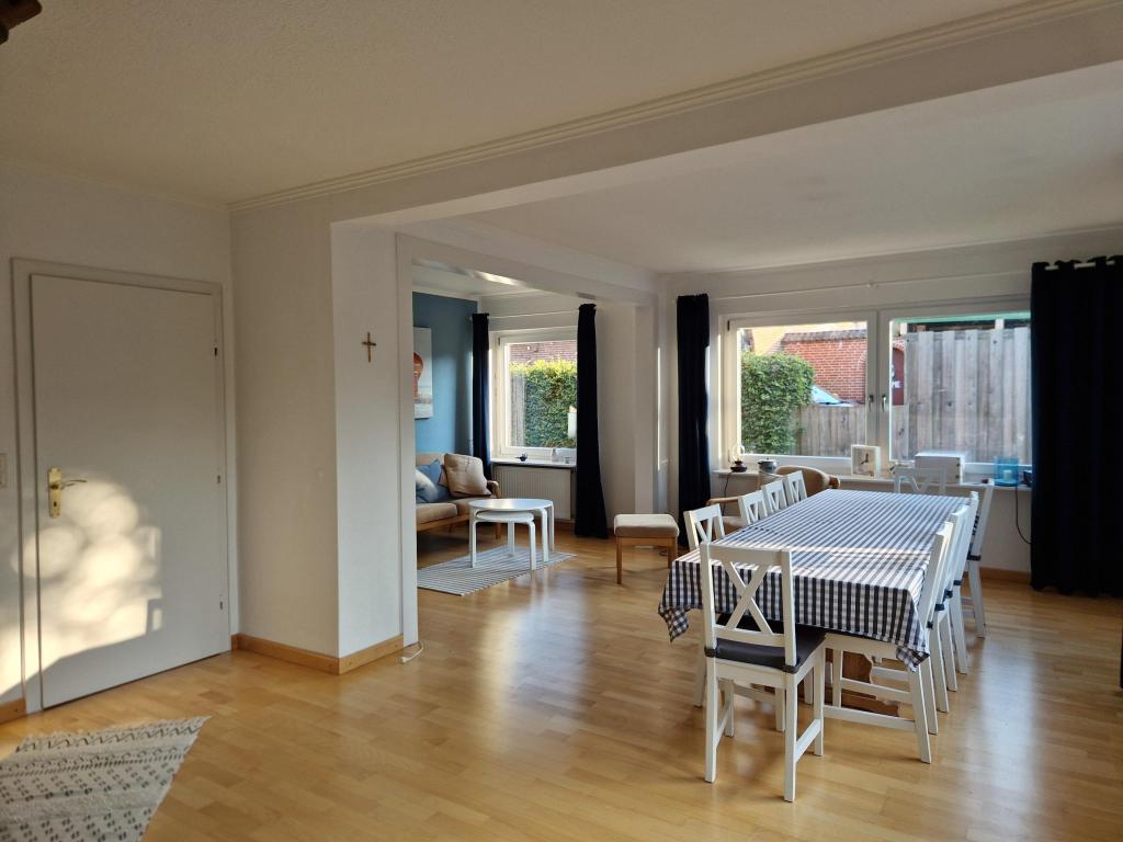 Esszimmer Ansicht 1