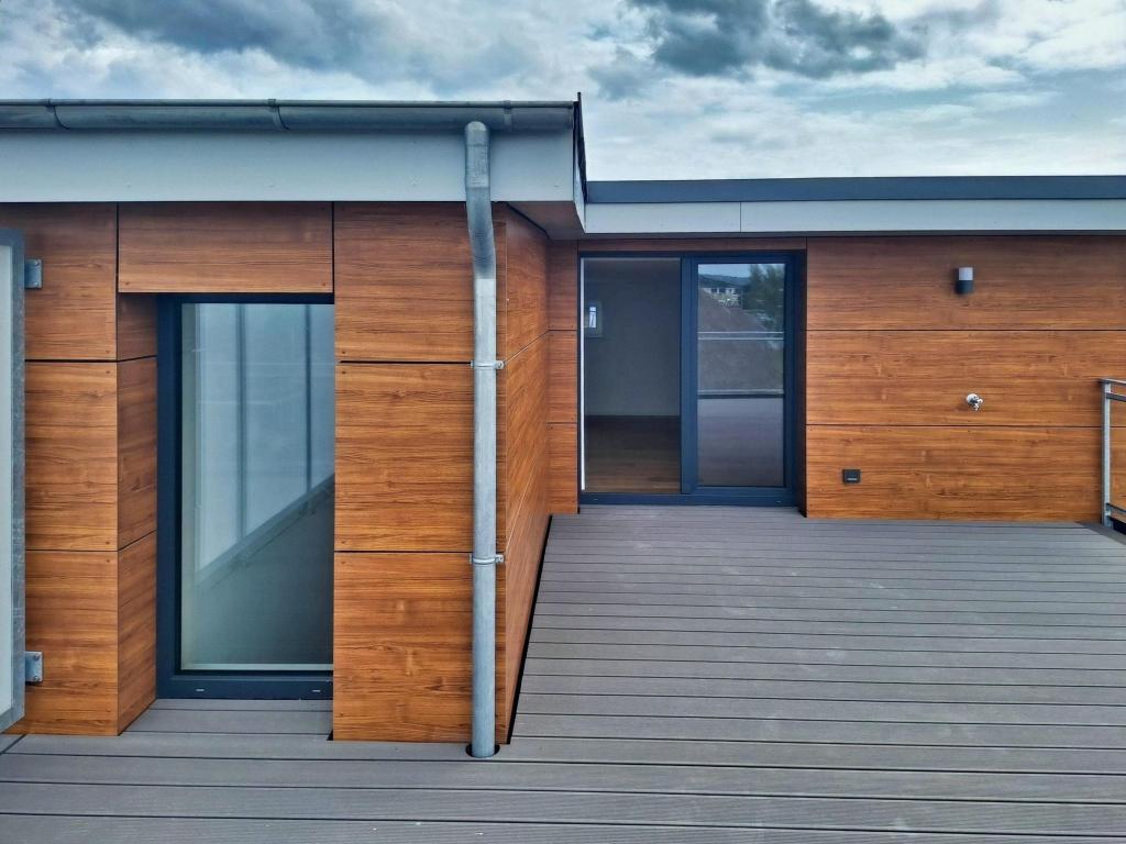 Dachterrasse mit Abstellraum