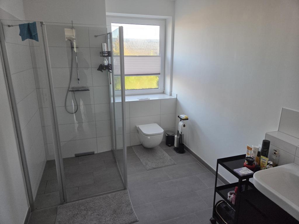 Geräumige, toll geschnittene Neubau-Wohnung im Obergeschoss! - Foto 3