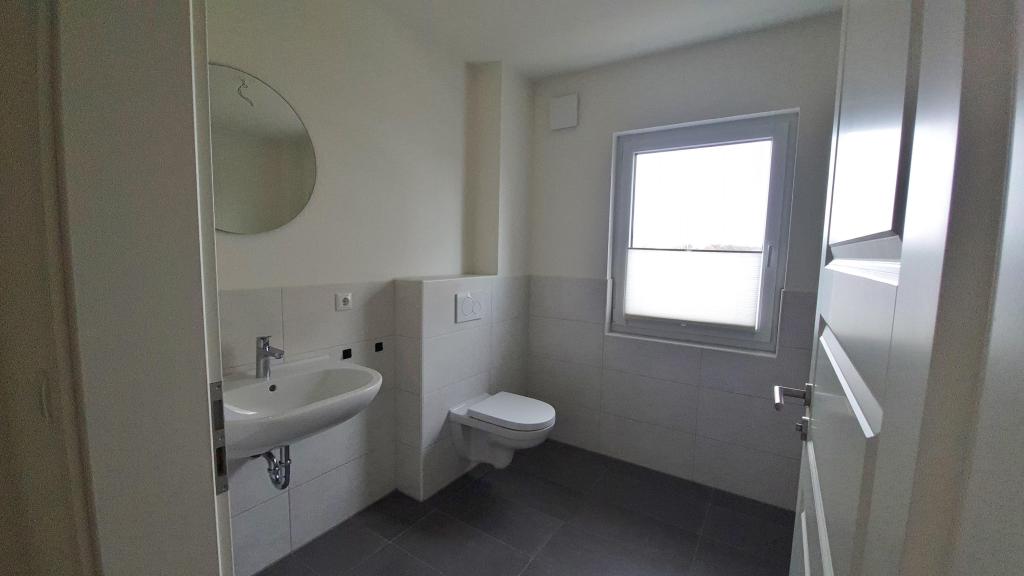 Schöne 3 Zimmerwohnung im 2. OG - Foto 4