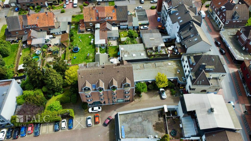 Ansicht Grundstück mit "Neu- und Altbestand"