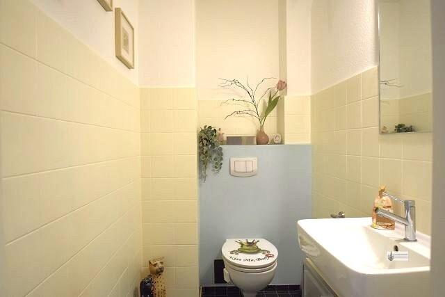 Toilette im OG neben dem Schlafzimmer