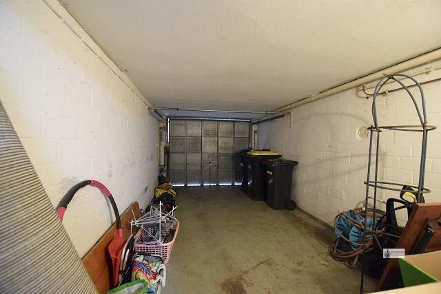 Garage unter dem Haus