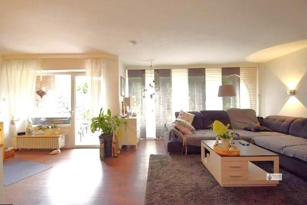 Wohnzimmer mit Terrassenzugang