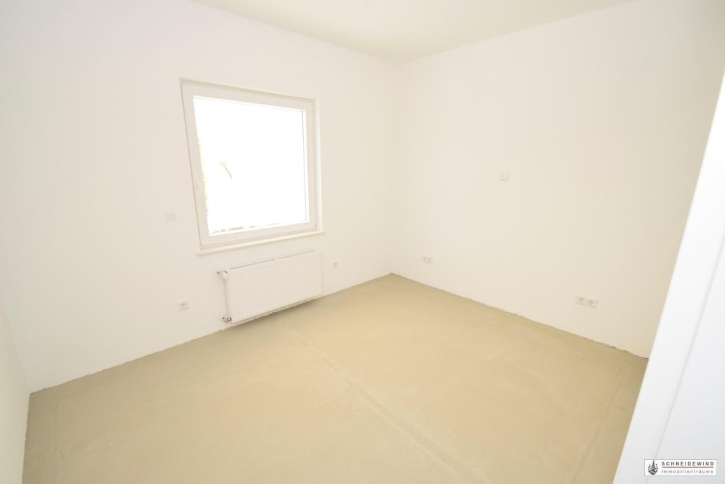 Blick ins Schlafzimmer 3