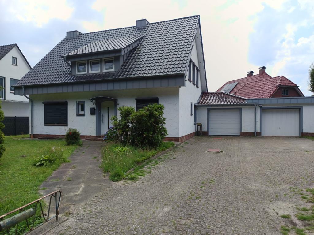 Haus v. vorne