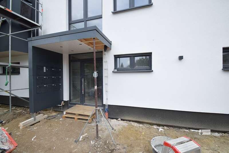 Hoch moderne EG Wohnung Neubau zum 1. Juli 2026 + Rollläden + Stellplatz ohne Küche mit Gartenteil - Photo 2