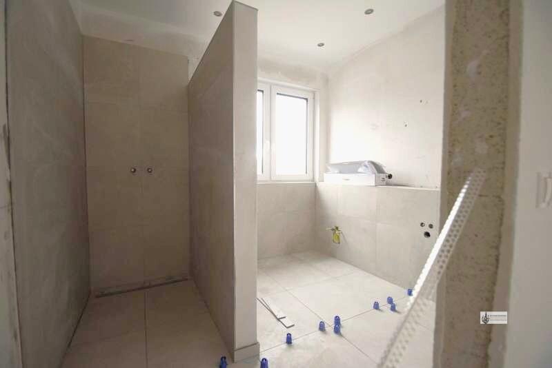 Penthouse - Wohnung Neubau 2 Zimmer zum 1.7. 2026 mit Rollläden + Stellplatz ohne Küche - Foto 2