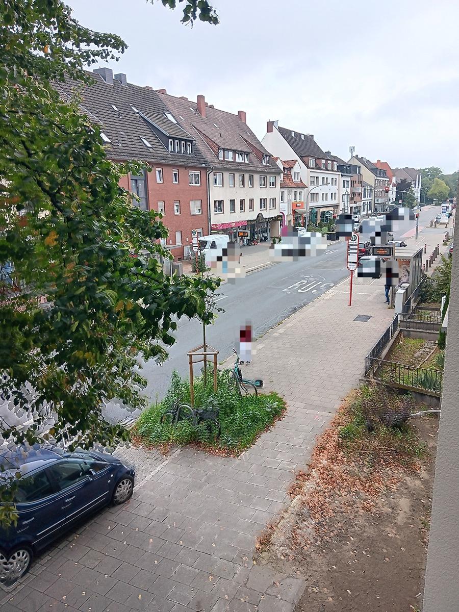 Blick aus SchlaZiFenster zur Natruper_Str.jpg