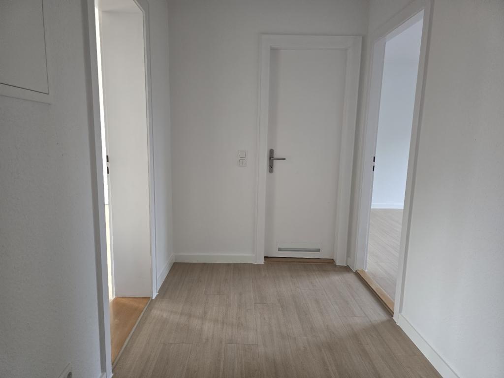 Gemütliche 3-Zimmer-Wohnung mit ca. 66,4m² Wohnfläche und Loggia - Foto 4